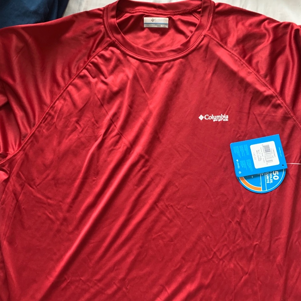 Columbia Men’s PFG long-sleeve shirt